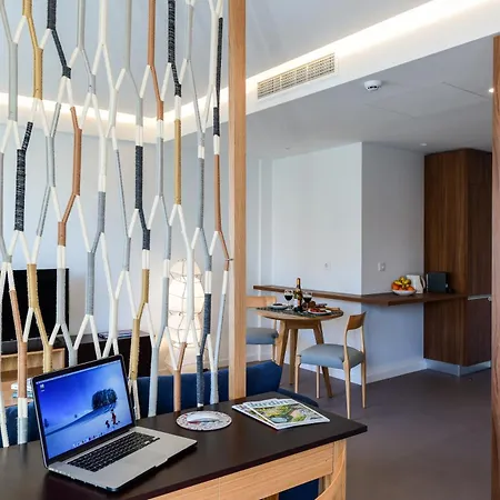 아파트호텔 Oscar Concept 4*