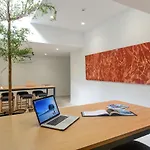 Oscar Concept Apartahotel 4*